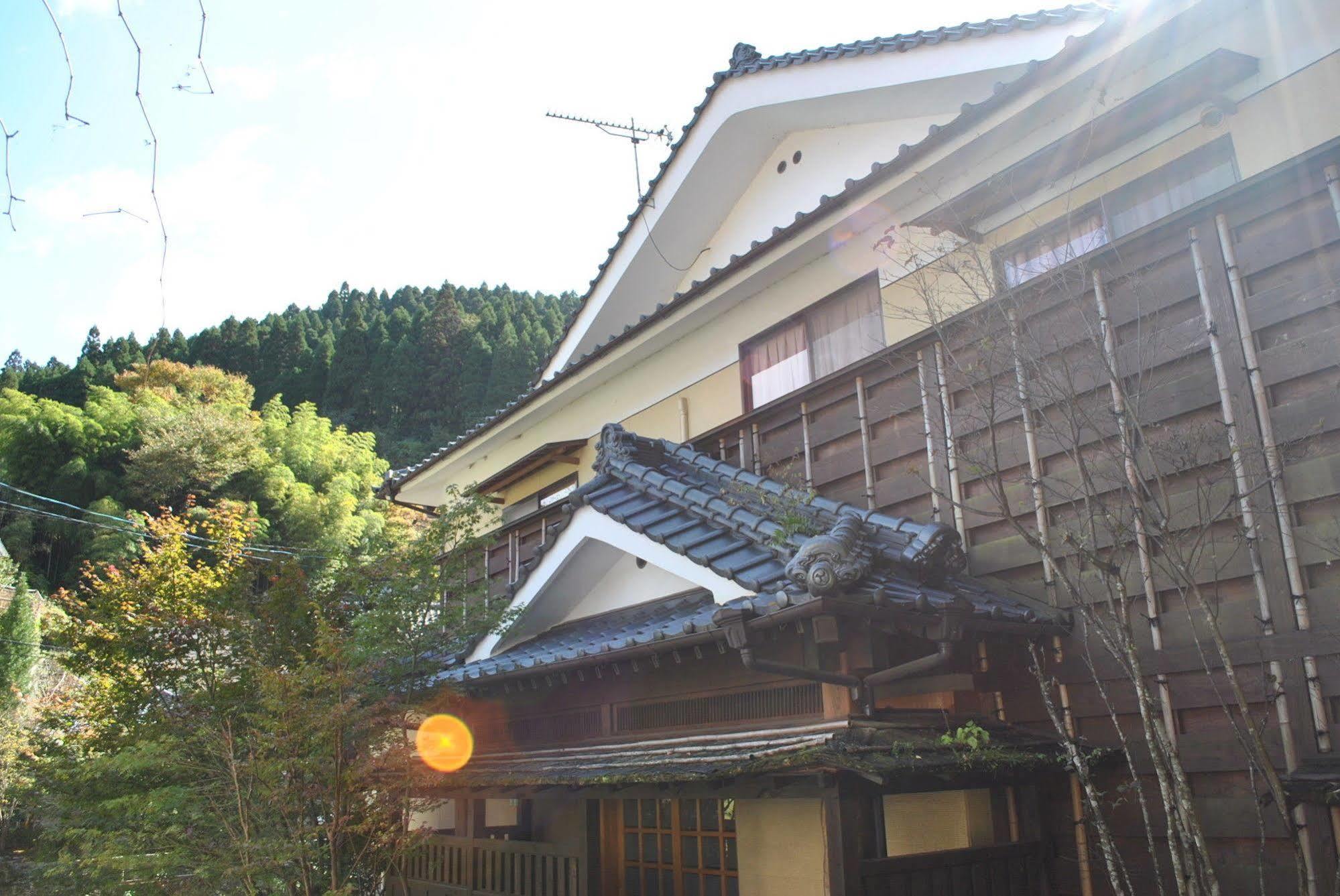 Ban-Ya Hot Spring Inn Yufu Exterior foto