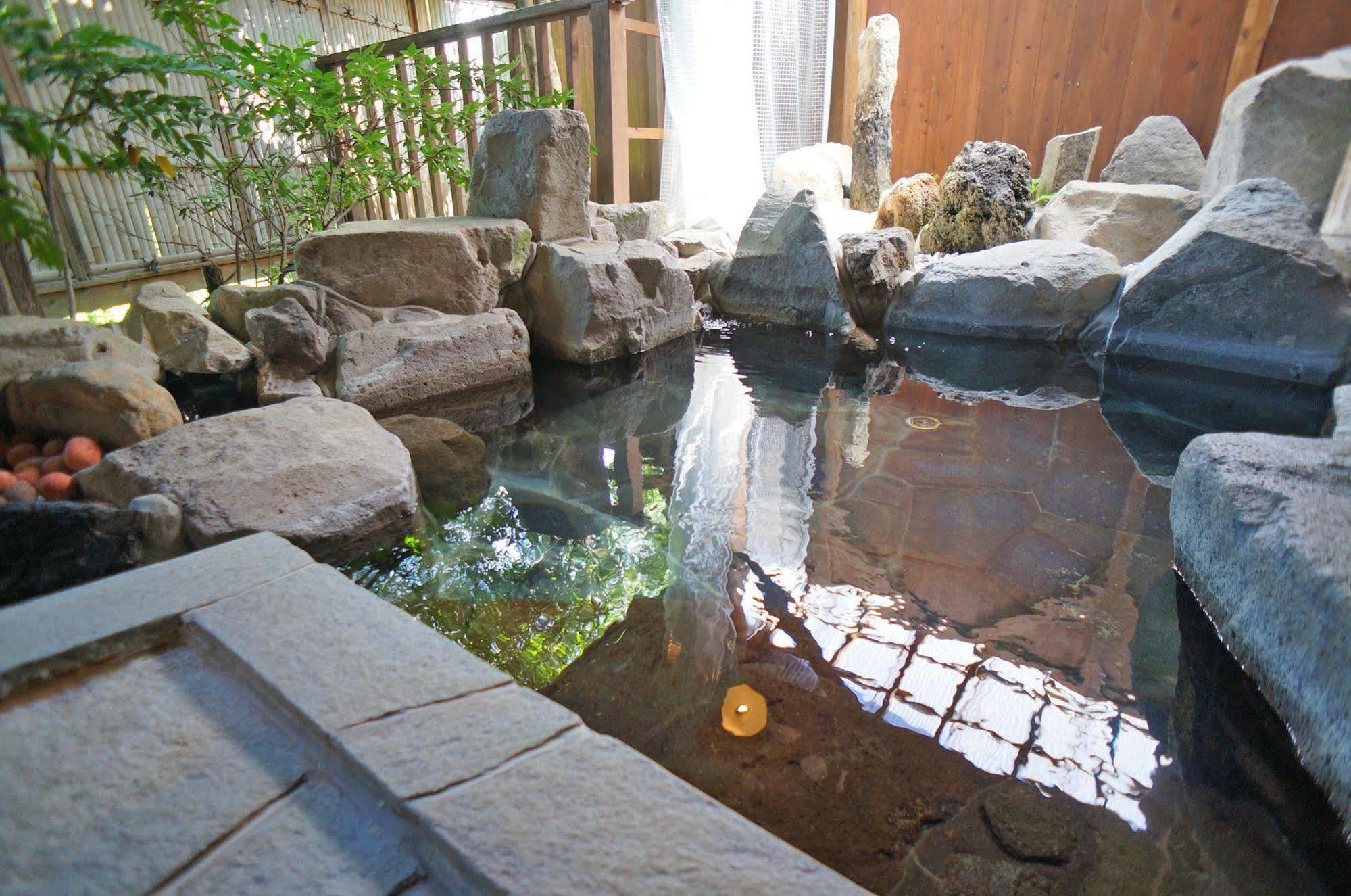 Ban-Ya Hot Spring Inn Yufu Exterior foto