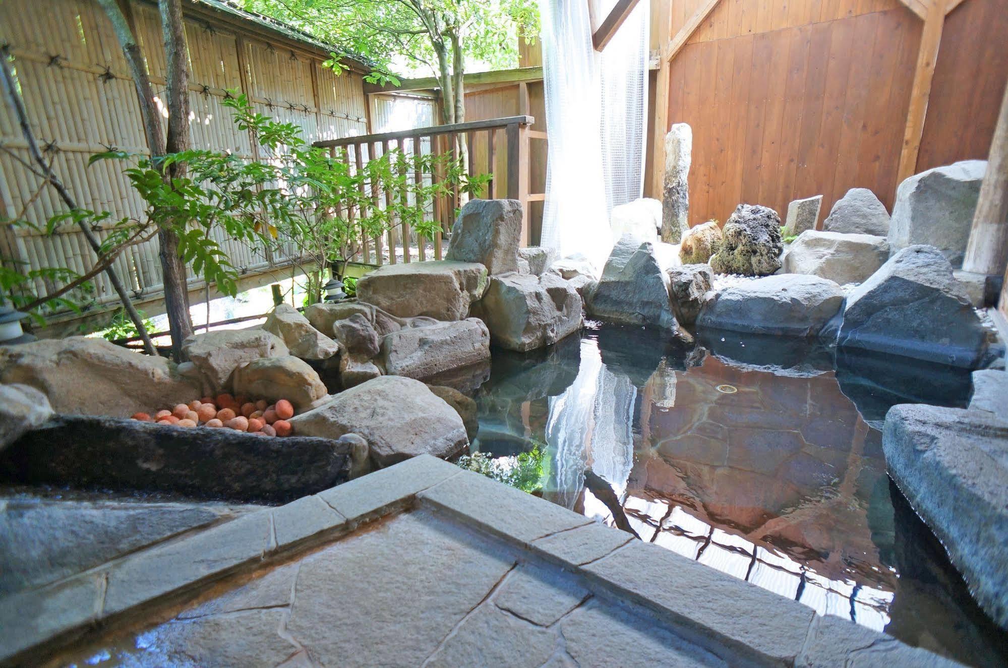 Ban-Ya Hot Spring Inn Yufu Exterior foto