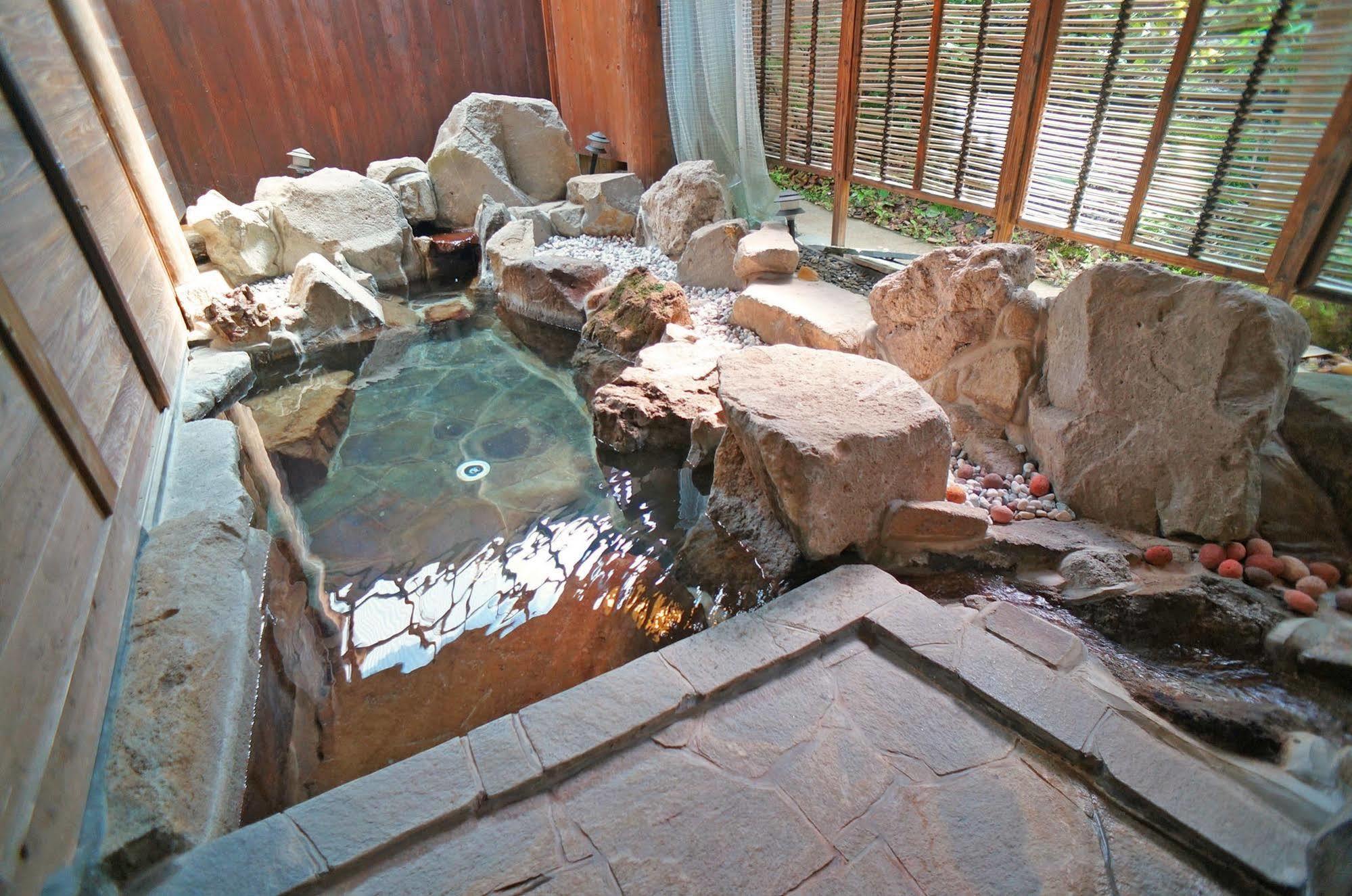 Ban-Ya Hot Spring Inn Yufu Exterior foto
